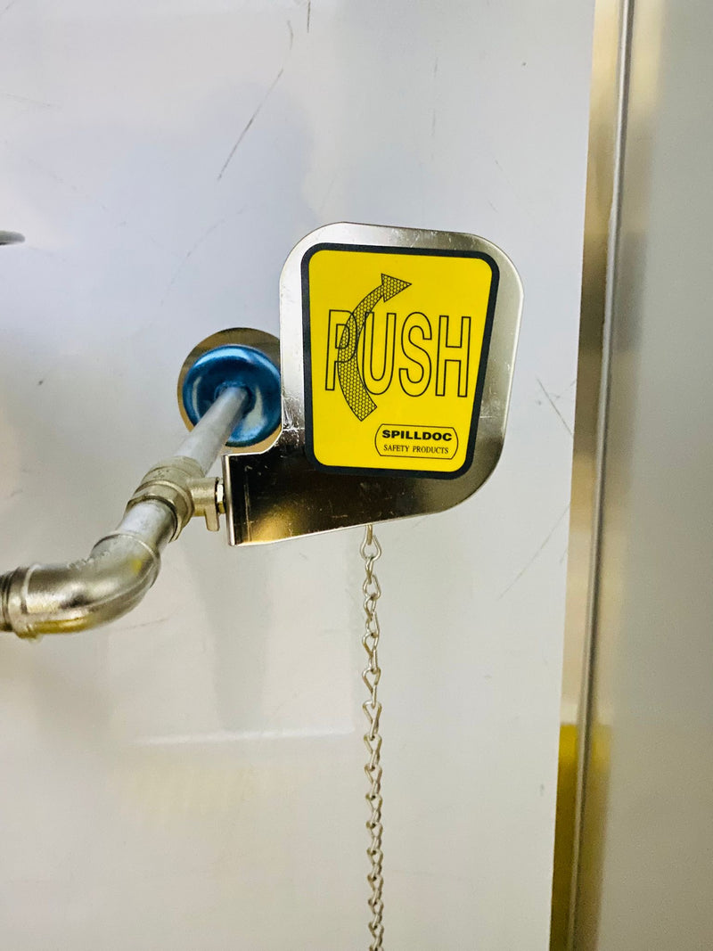 SPILLDOC ENCLOSED BOOTH SAFETY SHOWER & EYEWASH STATION SDEBR1SE304