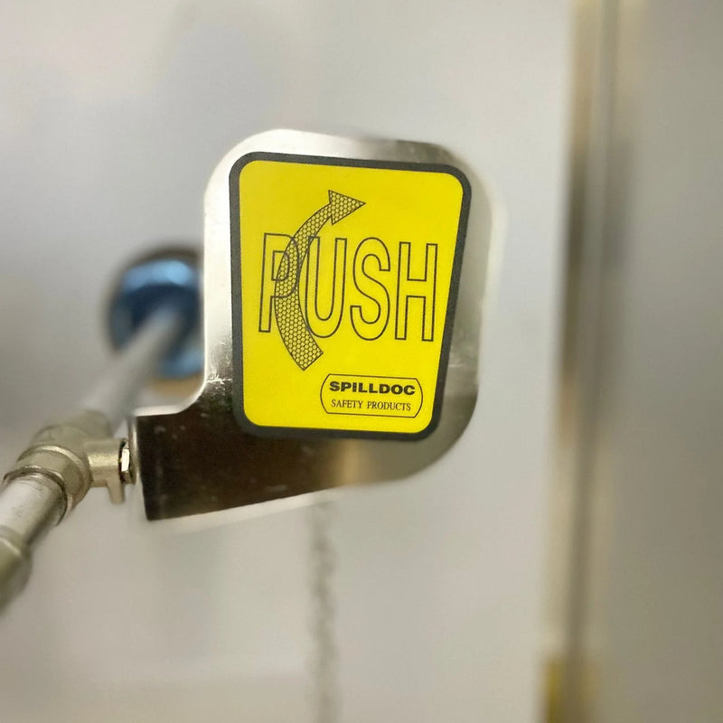 Spilldoc Enclosed Booth Safety Shower & Eyewash Station SDEBR2SE304